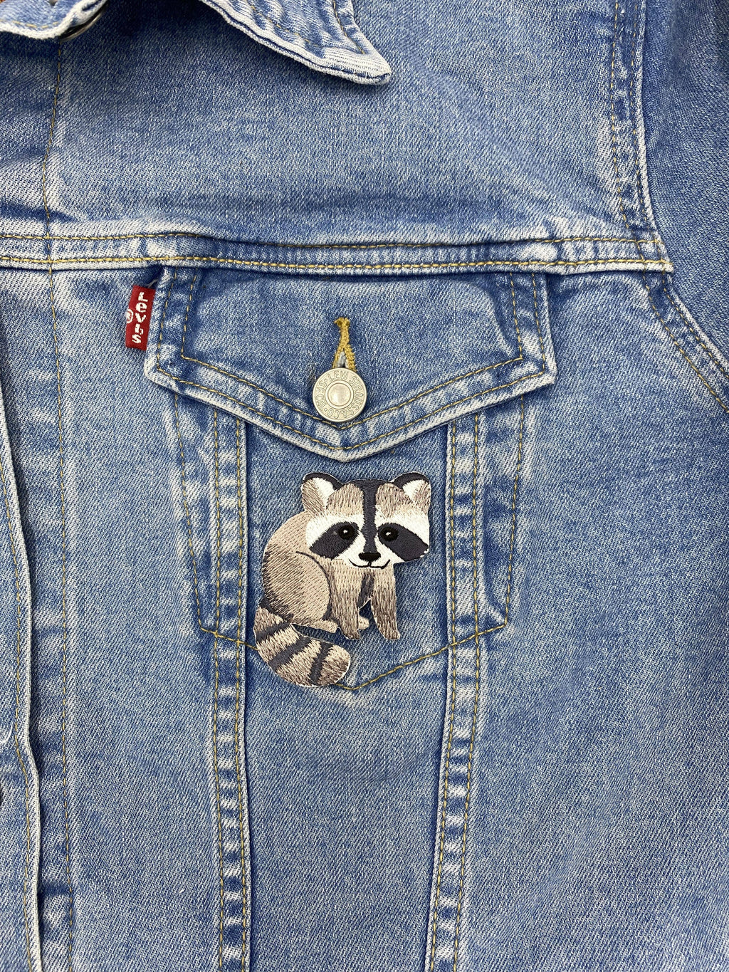 Baby Raccoon, Animals, Facing Right, Iron on Patch